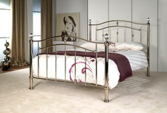 Cassy Bed